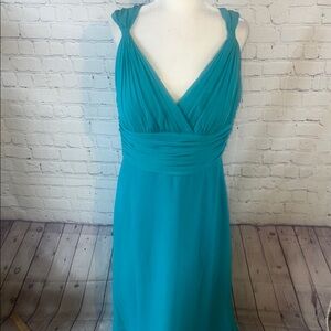 Jasmine B-2 Bridesmaids green chiffon floor length gown. Lined. Built in…